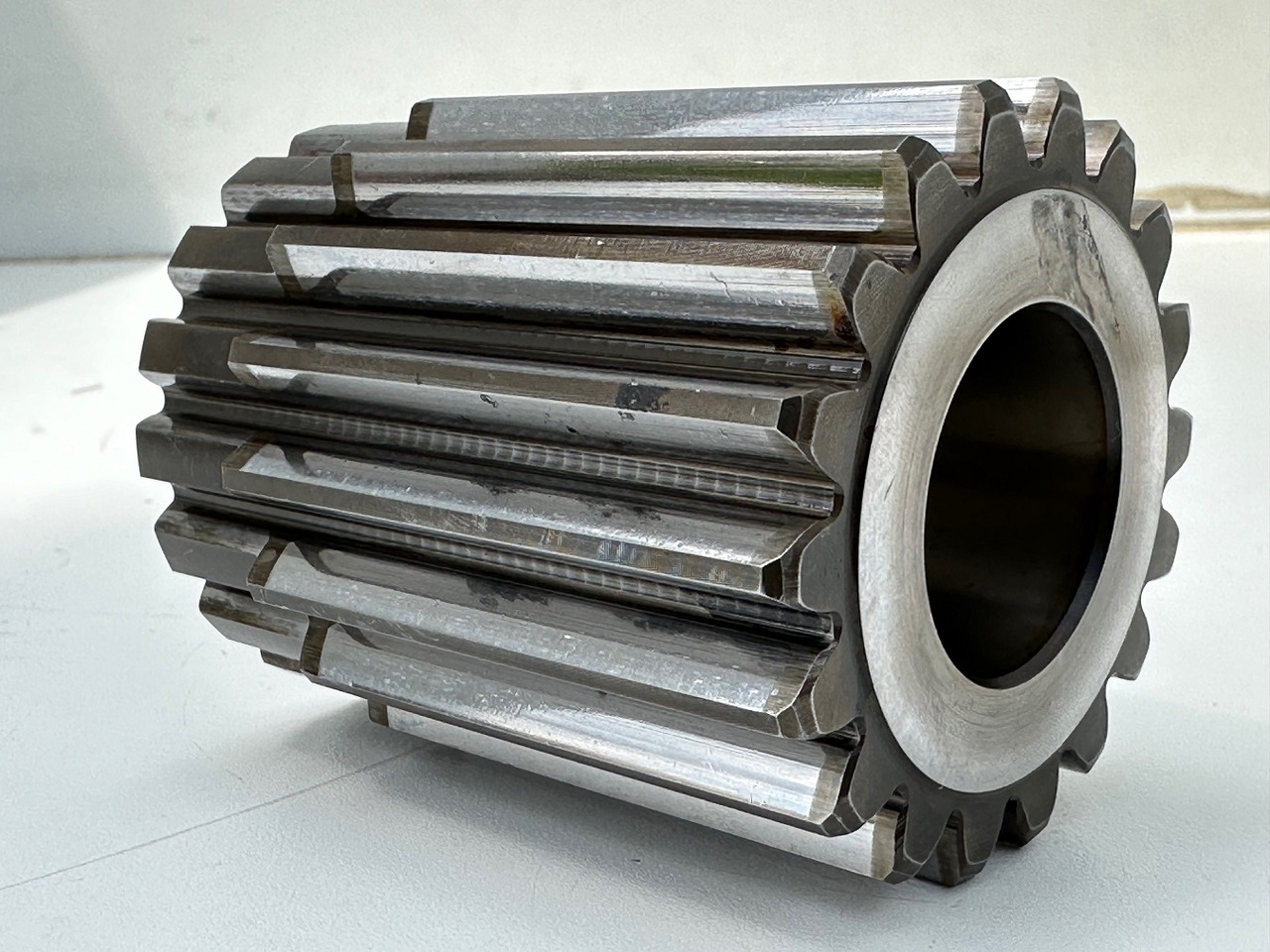 Liebherr Sonnenrad ID-Nr.9442171 - ID-Nr.944217103 - ID-Nr.90208498. SAT325/204, SAT325/242, SAT325/254, SAT325/274, SAT325/294, SAT375/219. #90208498.081.073# - Zwenkmotor voor Graafmachine: afbeelding 4 Liebherr Sonnenrad ID-Nr.9442171 - ID-Nr.944217103 - ID-Nr.90208498. SAT325/204, SAT325/242, SAT325/254, SAT325/274, SAT325/294, SAT375/219. #90208498.081.073# - Zwenkmotor voor Graafmachine: afbeelding 4