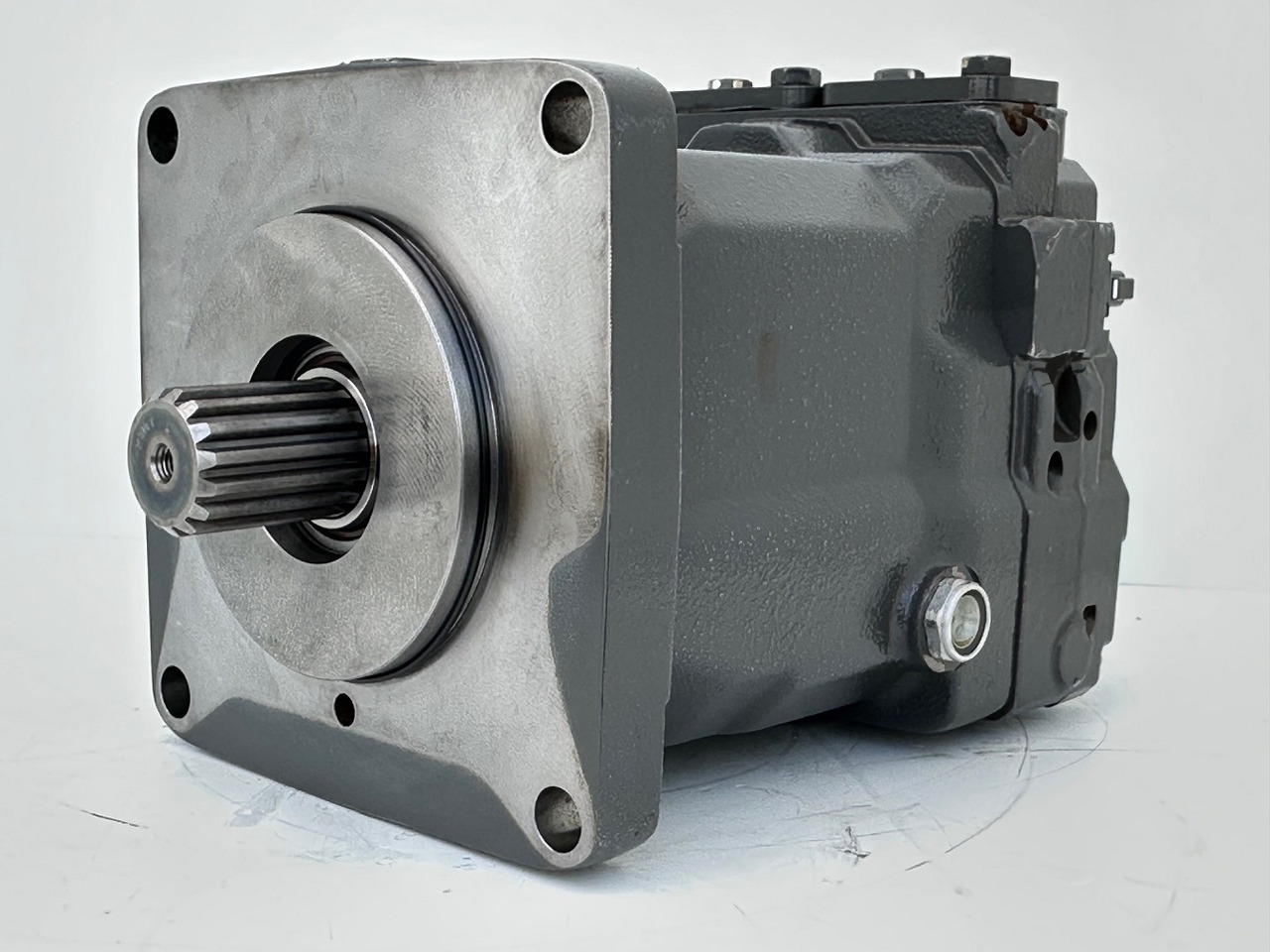Linde Verstellmotor-Axialkolbenmotor Typ:HMV210-02 2532. #HMV210-02.2532# - Hydromotor: afbeelding 3 Linde Verstellmotor-Axialkolbenmotor Typ:HMV210-02 2532. #HMV210-02.2532# - Hydromotor: afbeelding 3