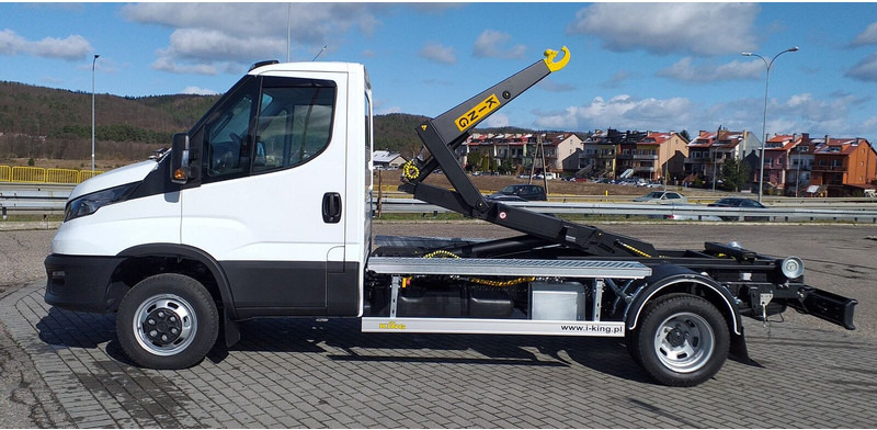 Iveco 50C18 + KING HZ-4R Hakowiec / Hooklift / Abrollkipper - Haakarmsysteem vrachtwagen: afbeelding 2 Iveco 50C18 + KING HZ-4R Hakowiec / Hooklift / Abrollkipper - Haakarmsysteem vrachtwagen: afbeelding 2