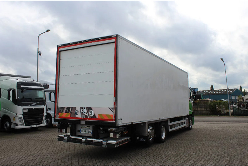Renault T430 * RETARDER * EURO6 * CHEREAU * CARRIER SUPRA 1250MT * 6X2 * - Koelwagen vrachtwagen: afbeelding 3 Renault T430 * RETARDER * EURO6 * CHEREAU * CARRIER SUPRA 1250MT * 6X2 * - Koelwagen vrachtwagen: afbeelding 3
