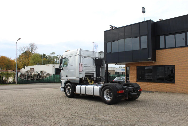 DAF XF 105.460 * HYDRAULIC * EURO4 * 4X2 * - Trekker: afbeelding 3 DAF XF 105.460 * HYDRAULIC * EURO4 * 4X2 * - Trekker: afbeelding 3