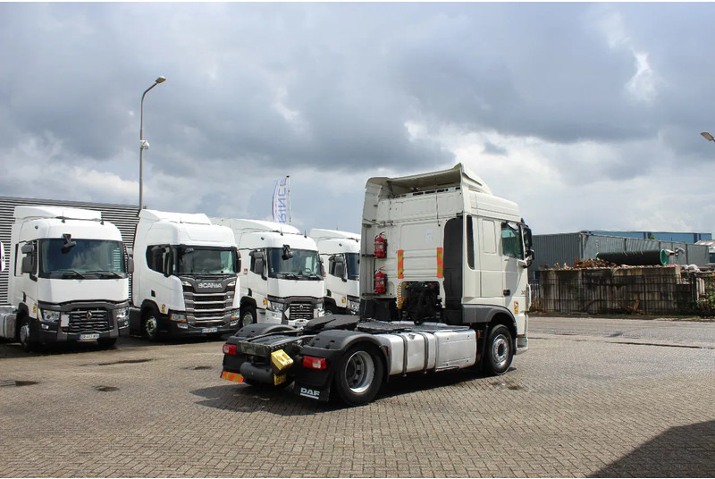 DAF XF 106.460 * RETARDER * 4X2 * - Trekker: afbeelding 4 DAF XF 106.460 * RETARDER * 4X2 * - Trekker: afbeelding 4