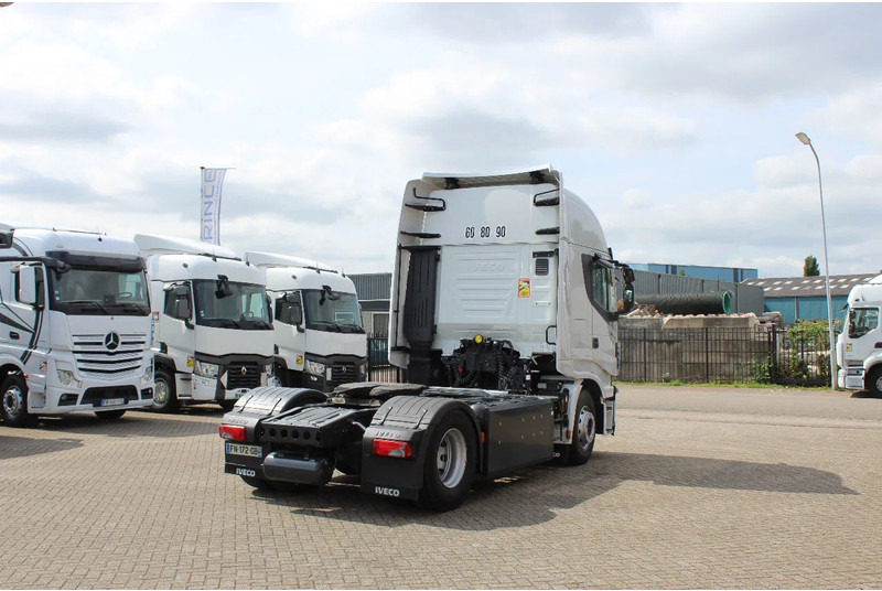 Iveco Stralis 460 * EURO6 * CNG * RETARDER * 4X2 * - Trekker: afbeelding 4 Iveco Stralis 460 * EURO6 * CNG * RETARDER * 4X2 * - Trekker: afbeelding 4