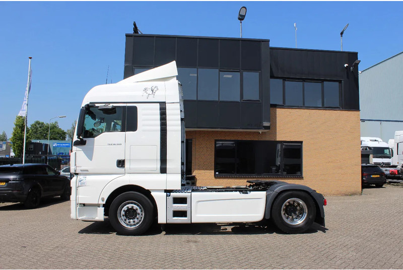 MAN TGX 18.500 * RETARDER * 4X2 * FULL SPOILER * - Trekker: afbeelding 2 MAN TGX 18.500 * RETARDER * 4X2 * FULL SPOILER * - Trekker: afbeelding 2