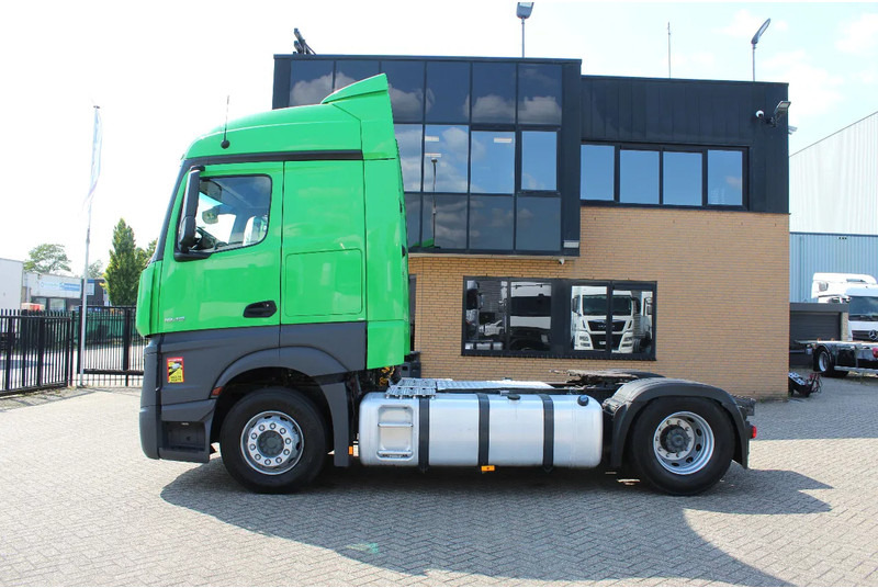 Mercedes-Benz Actros 1945 * 2 TANK * 4X2 * CHASSI 2020 * - Trekker: afbeelding 2 Mercedes-Benz Actros 1945 * 2 TANK * 4X2 * CHASSI 2020 * - Trekker: afbeelding 2