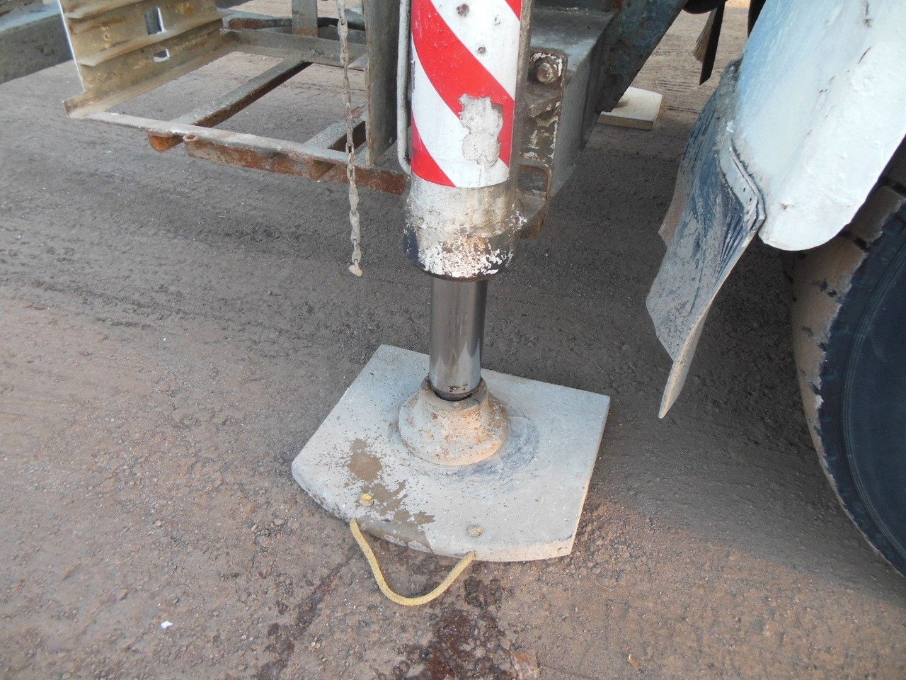 Betonpomp MAN TGA 35.410, 8X4, MIX + PUMPE 24M: afbeelding 19