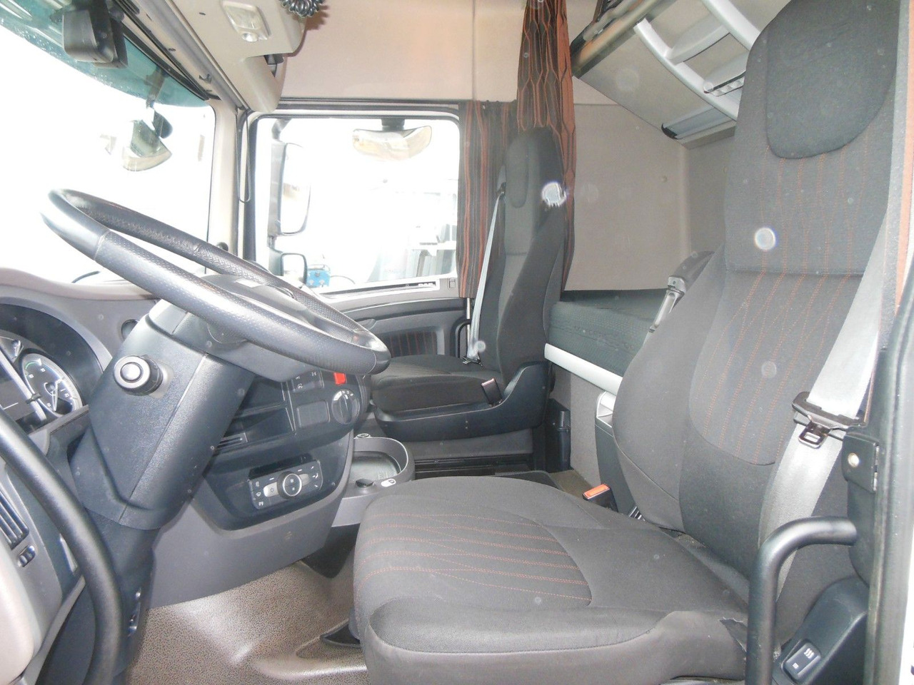 Leasing  DAF XF 106.480 SC, STANDART, NEUE TACHO, TOP!! DAF XF 106.480 SC, STANDART, NEUE TACHO, TOP!!: afbeelding 13