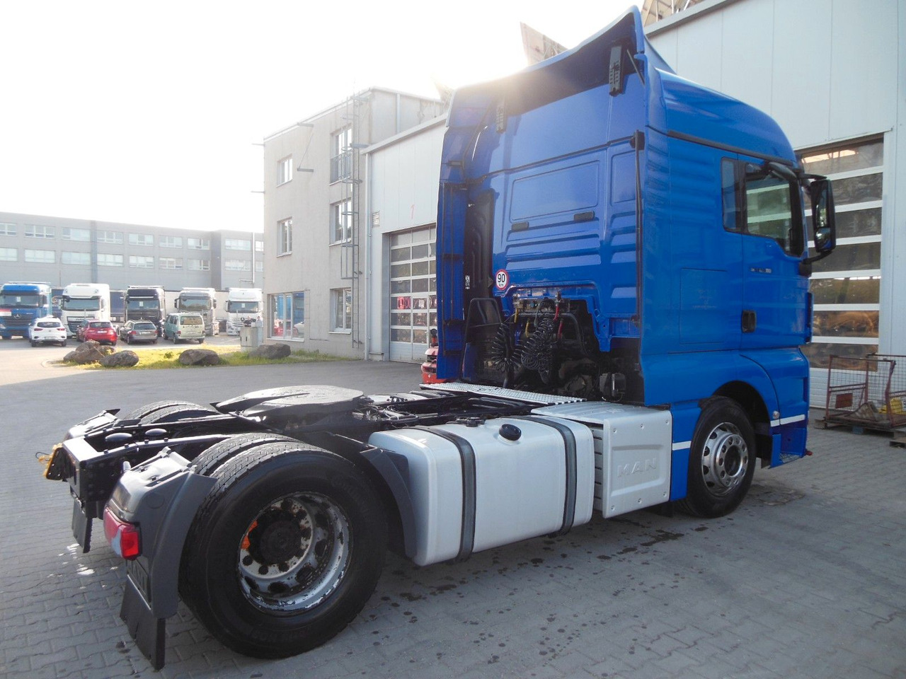 MAN TGX 18.480 BLS, MANUELL, STANDART - Trekker: afbeelding 3 MAN TGX 18.480 BLS, MANUELL, STANDART - Trekker: afbeelding 3
