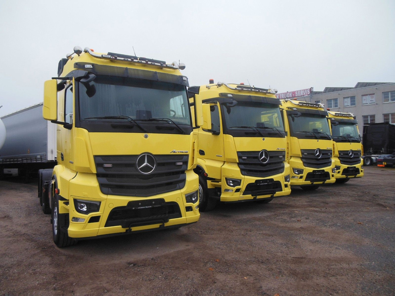 Mercedes-Benz 3353 ACTROS, 6X4, TRK, SET 120 TON, WIE NEUE!E!! - Trekker: afbeelding 3 Mercedes-Benz 3353 ACTROS, 6X4, TRK, SET 120 TON, WIE NEUE!E!! - Trekker: afbeelding 3