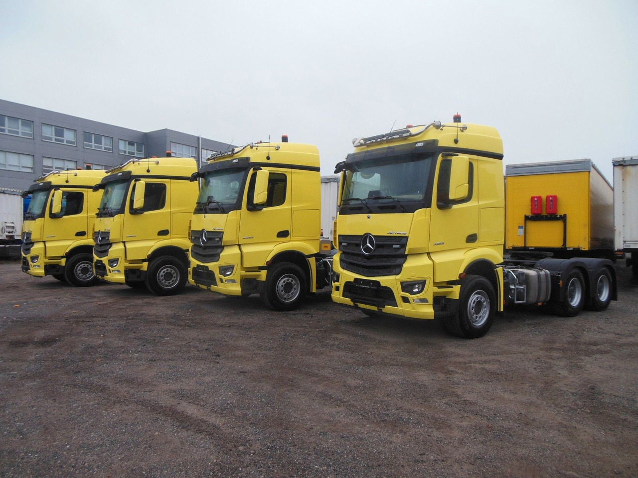 Mercedes-Benz 3353 ACTROS, 6X4, TRK, SET 120 TON, WIE NEUE!E!! - Trekker: afbeelding 1 Mercedes-Benz 3353 ACTROS, 6X4, TRK, SET 120 TON, WIE NEUE!E!! - Trekker: afbeelding 1