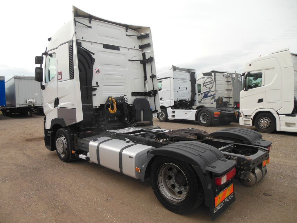 Renault T520 COMFORT, LOWDECK, TOP STAND Renault T520 COMFORT, LOWDECK, TOP STAND - Trekker: afbeelding 4 Renault T520 COMFORT, LOWDECK, TOP STAND Renault T520 COMFORT, LOWDECK, TOP STAND - Trekker: afbeelding 4