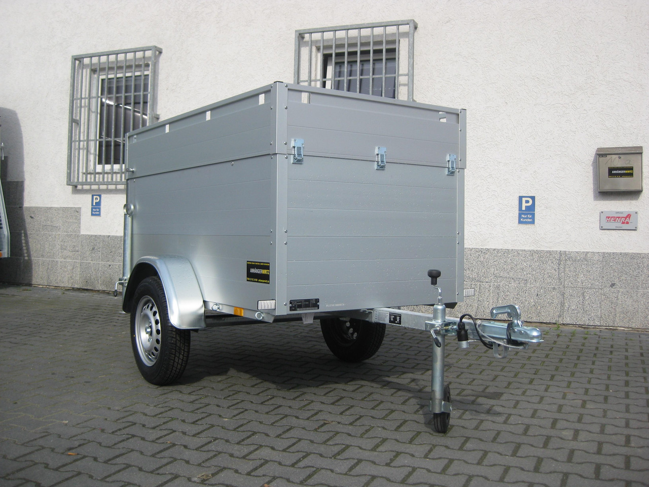 ALUBOXX Deckelanhänger GT 500 VT1 181x101x83cm (XXS) 500kg Best Deal Aktion - Gesloten aanhangwagen: afbeelding 4 ALUBOXX Deckelanhänger GT 500 VT1 181x101x83cm (XXS) 500kg Best Deal Aktion - Gesloten aanhangwagen: afbeelding 4