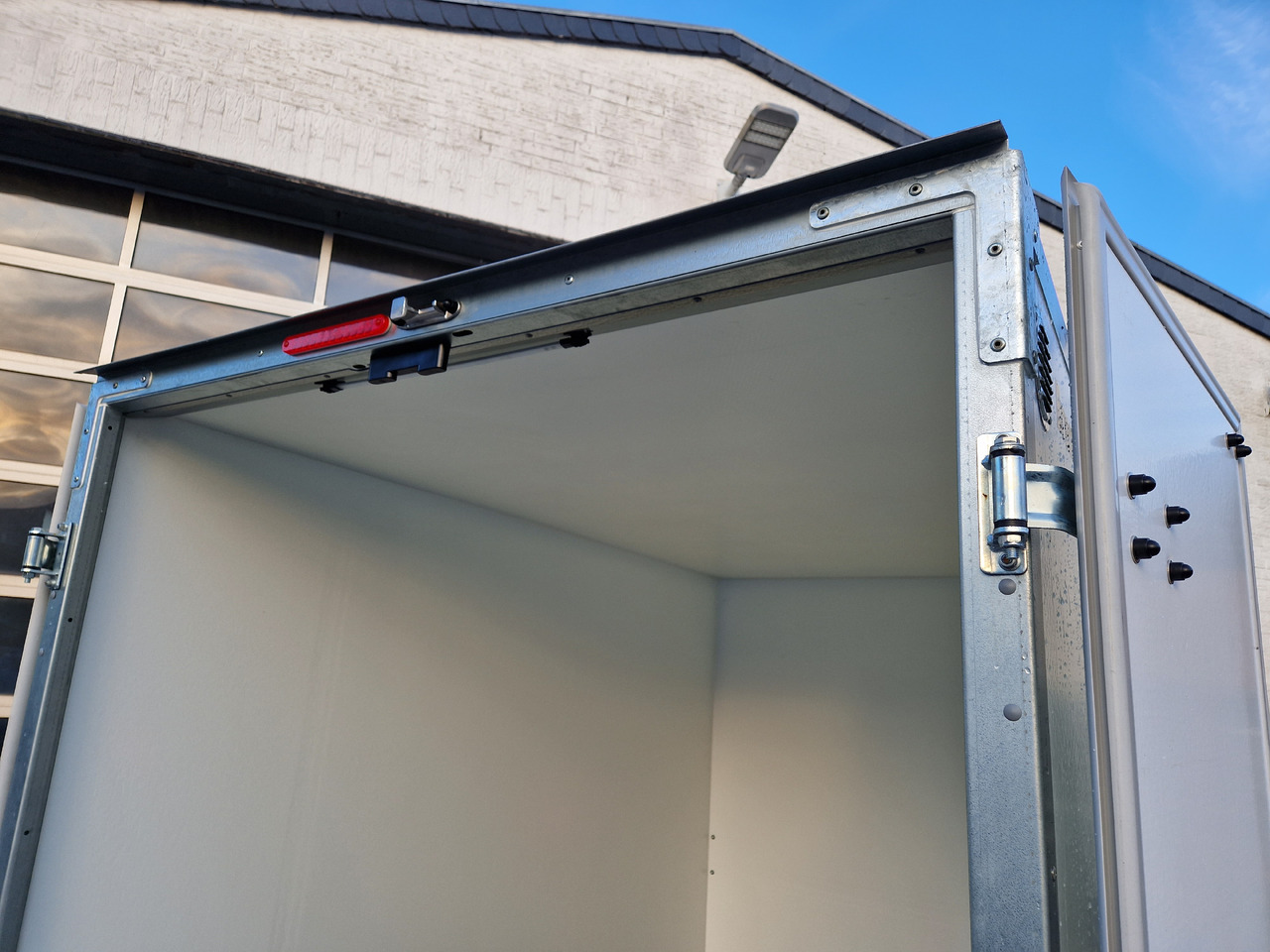 Gesloten aanhangwagen Brenderup Cargo Dynamic CD260 BD 260x150x185cm Hecktüren Wabenwände (S) 1300kg: afbeelding 8