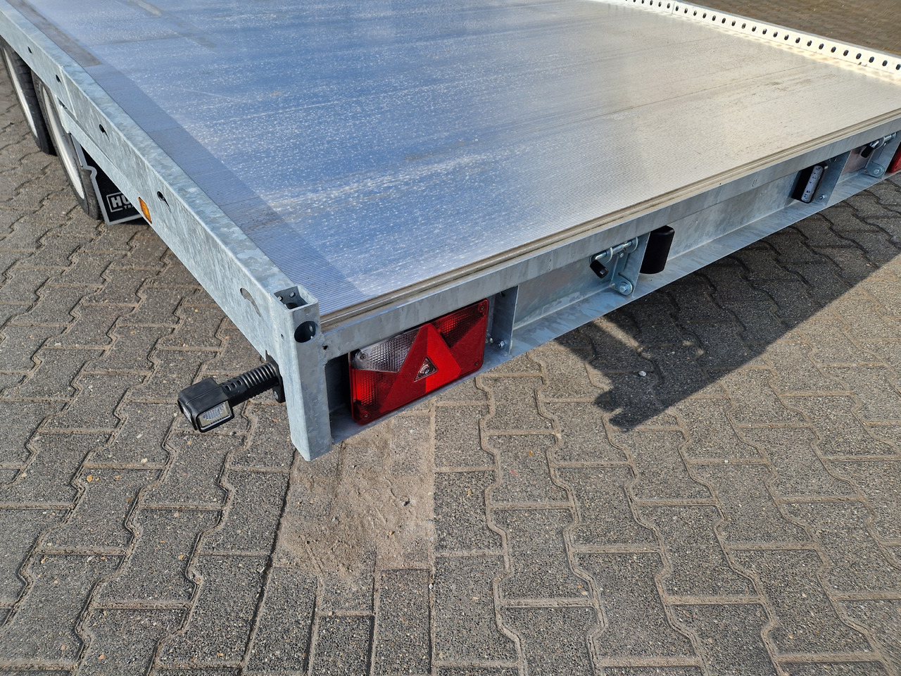 Open/ Plateau aanhangwagen CARAX-2 3000 Multitransporter 440x207cm Aluboden Auffahrrampen 3000kg Winter Aktion: afbeelding 12
