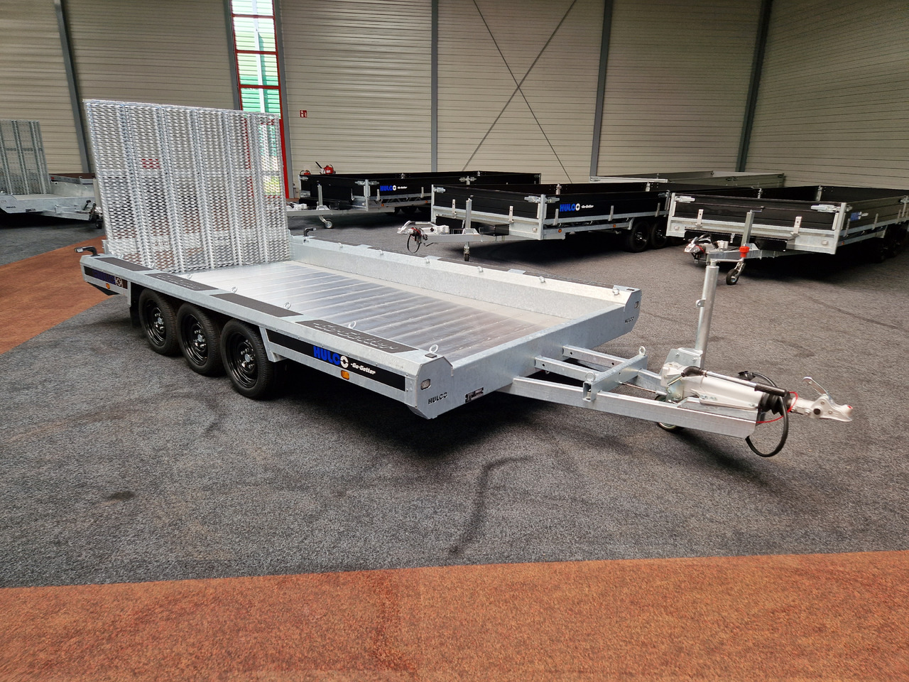 HULCO TERRAX-3 Go Getter Aluboden 394x180x27cm Heckrampe 150cm LED Tridem 3500kg - Machinetransporter: afbeelding 4 HULCO TERRAX-3 Go Getter Aluboden 394x180x27cm Heckrampe 150cm LED Tridem 3500kg - Machinetransporter: afbeelding 4