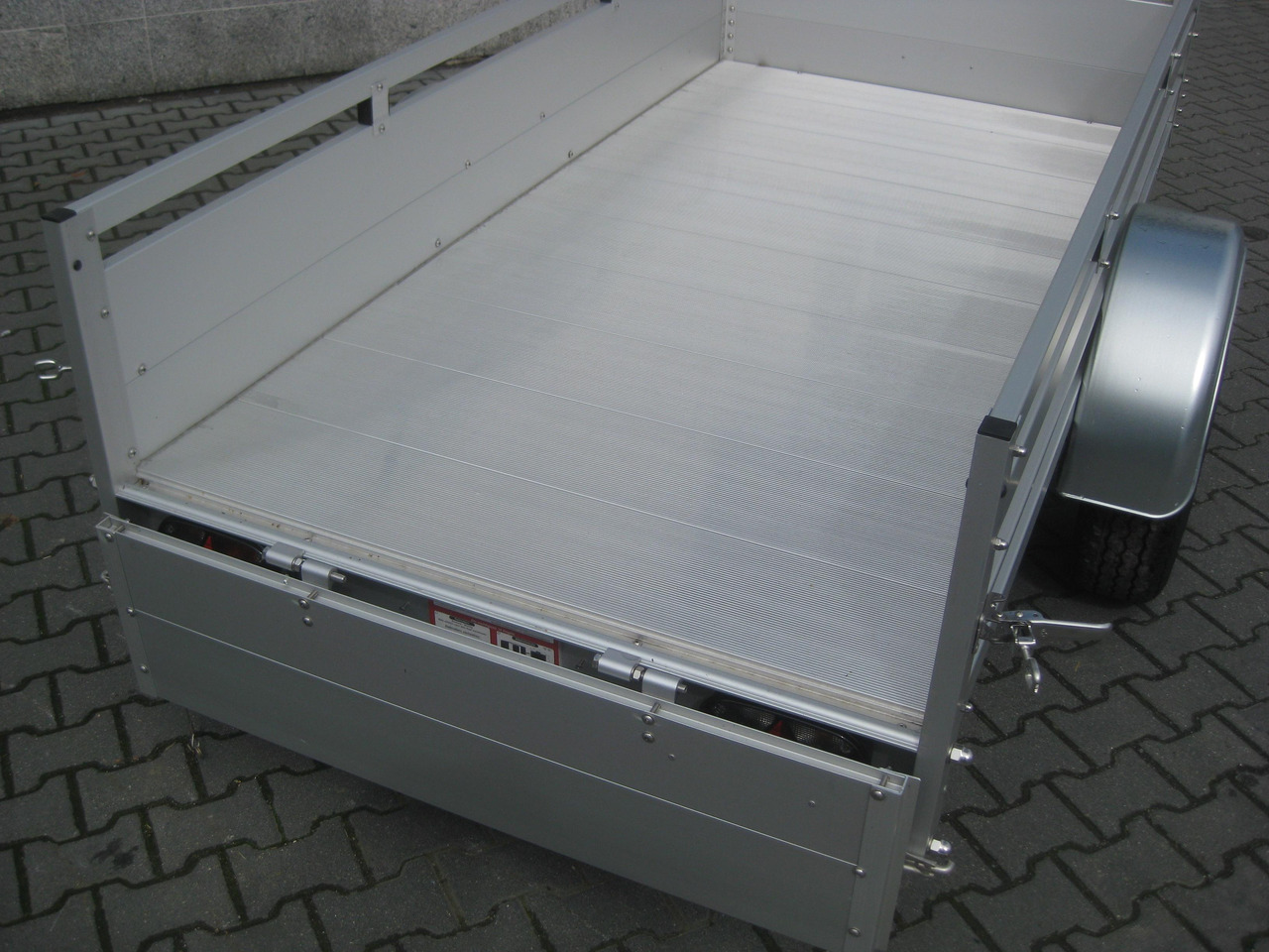 PKW Anhänger Koch Aluline+ 4.13 250x125x44cm ALUBODEN (S) 1300kg 100 km/H Online Abverkauf - Aanhangwagen auto: afbeelding 5 PKW Anhänger Koch Aluline+ 4.13 250x125x44cm ALUBODEN (S) 1300kg 100 km/H Online Abverkauf - Aanhangwagen auto: afbeelding 5