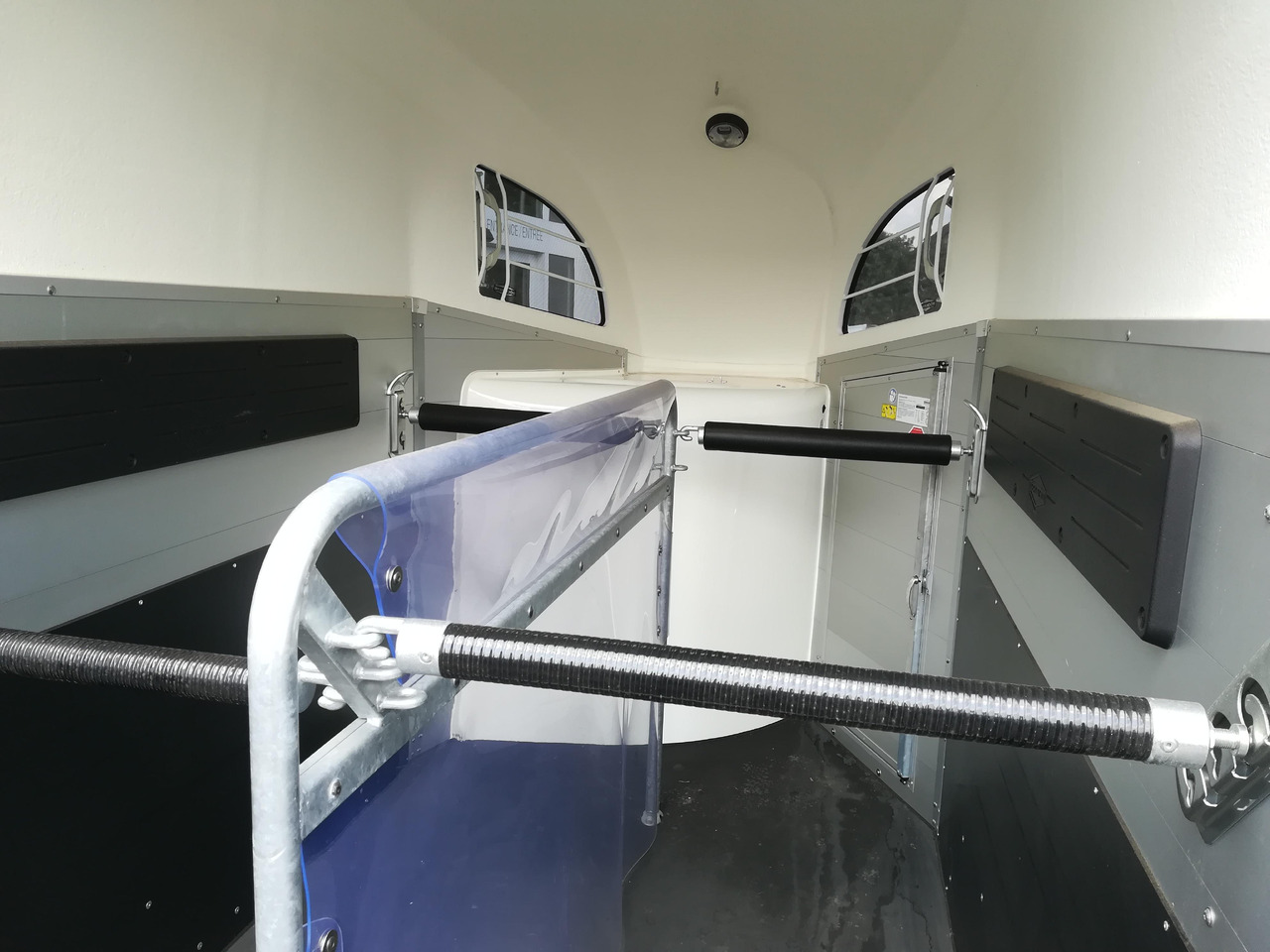 Paardentrailer Pferdeanhänger Böckmann Champion R Sattelkammer greenline 2400kg CFF+ 100 km/H order Aktion 2025: afbeelding 6