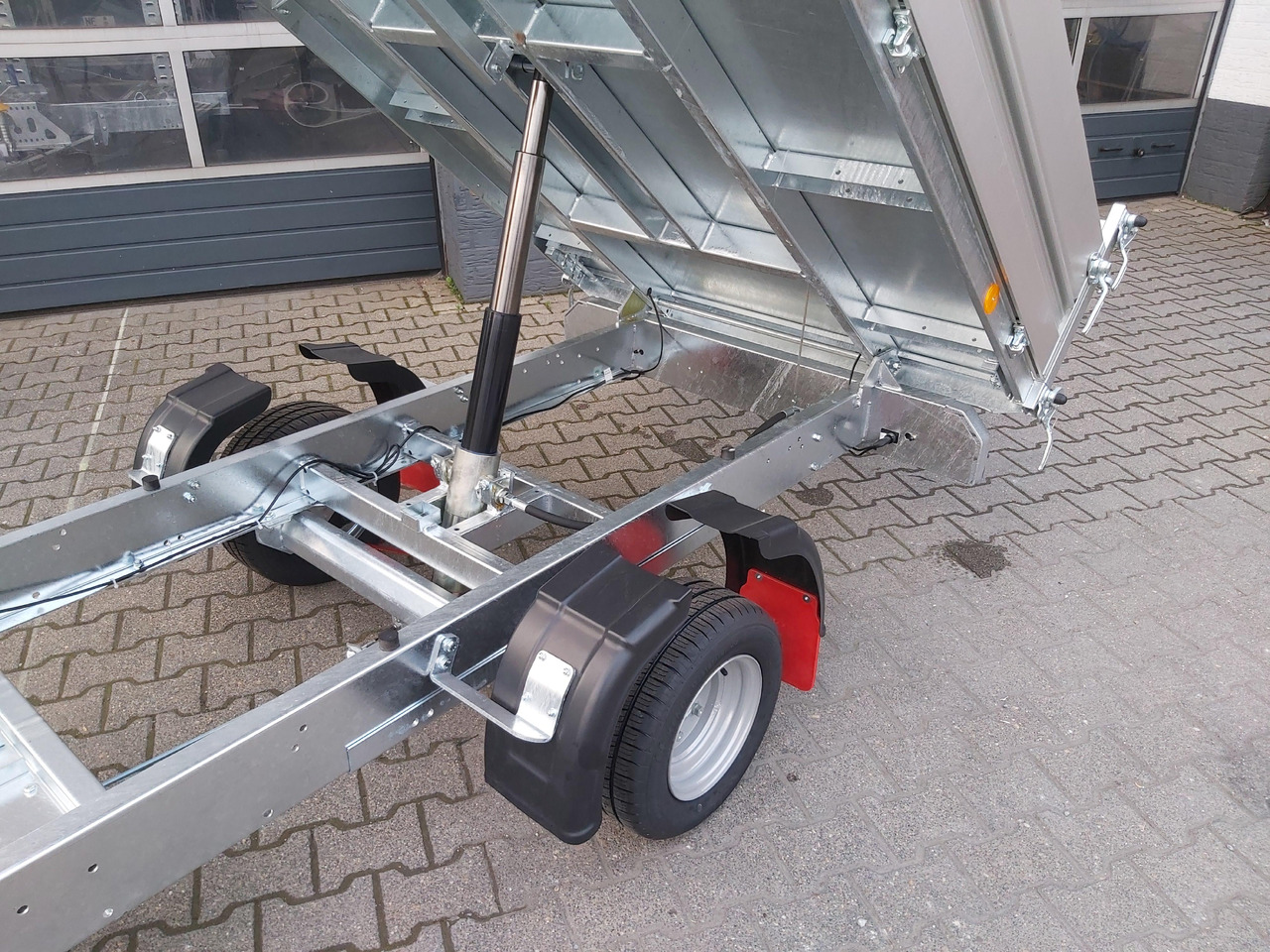 Pongratz Kipper RK 2600/15 G-AL 260x151x36cm Stahlboden Pendelklappe 10" 1500kg Aktion - Kipper aanhangwagen: afbeelding 3 Pongratz Kipper RK 2600/15 G-AL 260x151x36cm Stahlboden Pendelklappe 10" 1500kg Aktion - Kipper aanhangwagen: afbeelding 3