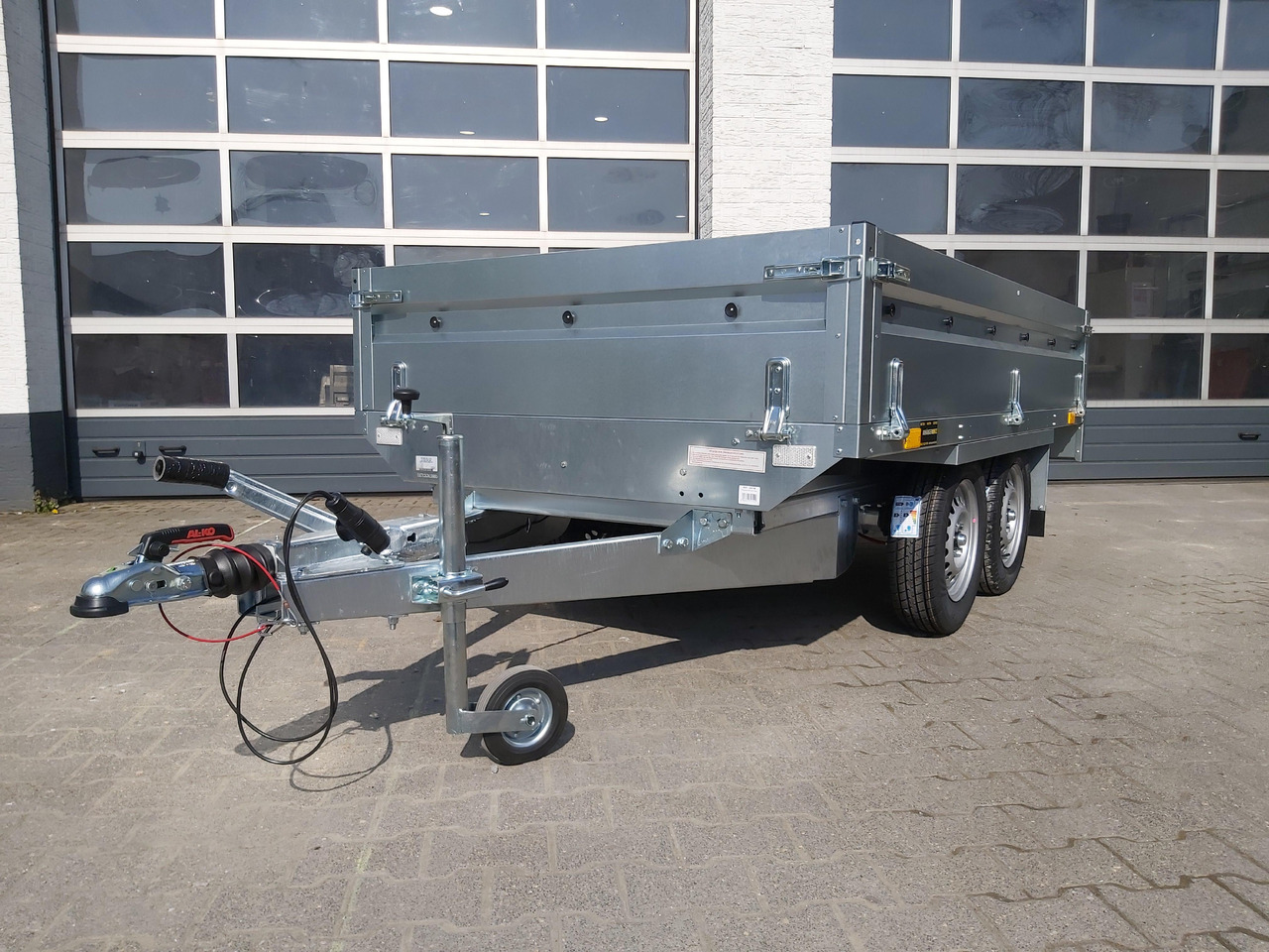 Pritschenanhänger Trailstar Nordica N13 - 263 2 kps 263x144x40cm Tandem (S) 1300kg - Open/ Plateau aanhangwagen: afbeelding 1 Pritschenanhänger Trailstar Nordica N13 - 263 2 kps 263x144x40cm Tandem (S) 1300kg - Open/ Plateau aanhangwagen: afbeelding 1