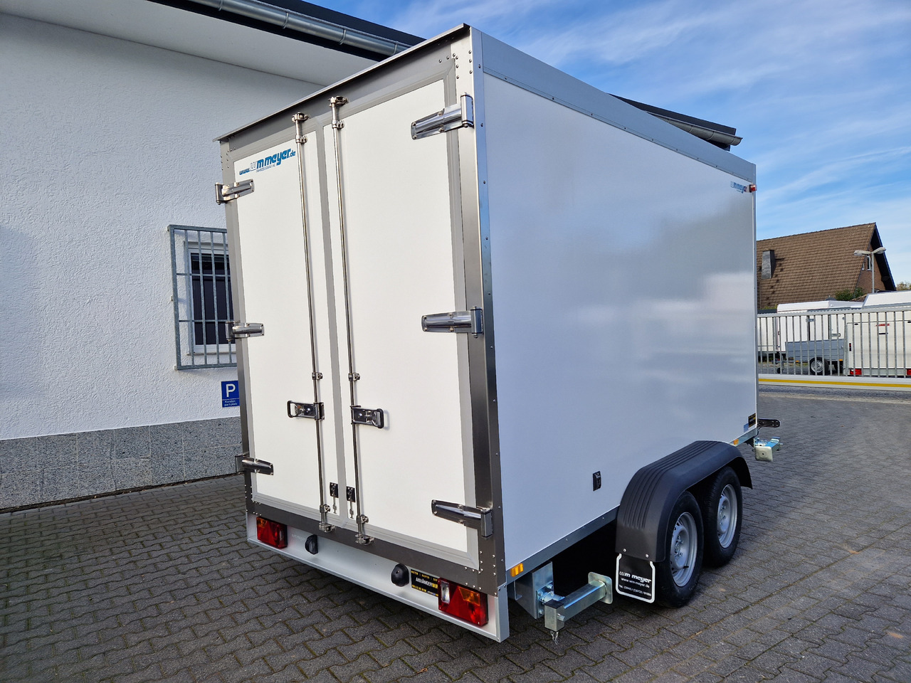Leasing Tiefkühlanhänger AZK 2734/180 336x170x200cm 100/100 GOVI K6 bis -18°C (M) 2700kg Tiefkühlanhänger AZK 2734/180 336x170x200cm 100/100 GOVI K6 bis -18°C (M) 2700kg: afbeelding 14 Leasing Tiefkühlanhänger AZK 2734/180 336x170x200cm 100/100 GOVI K6 bis -18°C (M) 2700kg Tiefkühlanhänger AZK 2734/180 336x170x200cm 100/100 GOVI K6 bis -18°C (M) 2700kg: afbeelding 14