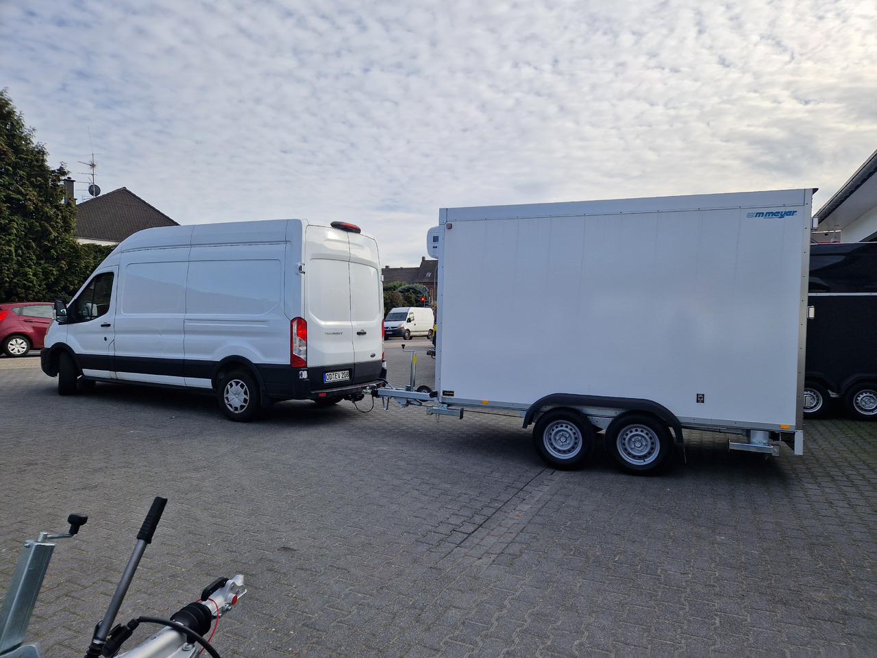 Leasing Tiefkühlanhänger AZK 2734/180 336x170x200cm 100/100 GOVI K6 bis -18°C (M) 2700kg Tiefkühlanhänger AZK 2734/180 336x170x200cm 100/100 GOVI K6 bis -18°C (M) 2700kg: afbeelding 16 Leasing Tiefkühlanhänger AZK 2734/180 336x170x200cm 100/100 GOVI K6 bis -18°C (M) 2700kg Tiefkühlanhänger AZK 2734/180 336x170x200cm 100/100 GOVI K6 bis -18°C (M) 2700kg: afbeelding 16