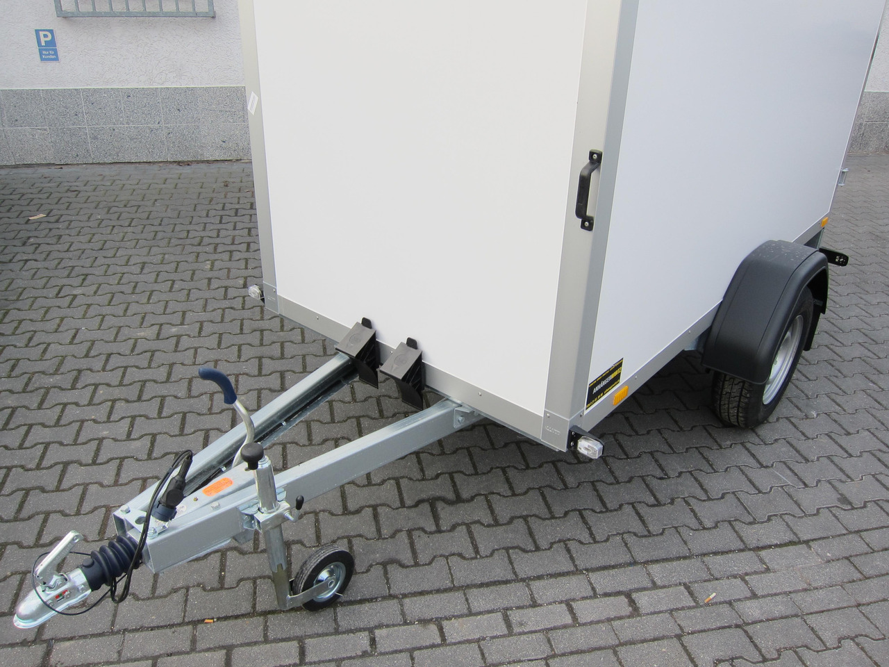 WM Meyer Koffer AZ 1325/126 S30 251x126x150cm (S) 1300kg Modell 2024 Januar Aktion - Gesloten aanhangwagen: afbeelding 3 WM Meyer Koffer AZ 1325/126 S30 251x126x150cm (S) 1300kg Modell 2024 Januar Aktion - Gesloten aanhangwagen: afbeelding 3