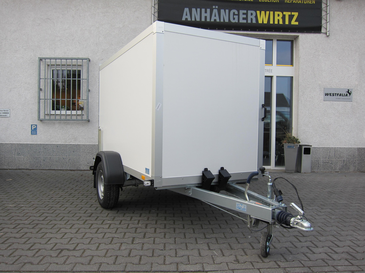 WM Meyer Koffer AZ 1325/126 S30 251x126x150cm (S) 1300kg Modell 2024 Januar Aktion - Gesloten aanhangwagen: afbeelding 5 WM Meyer Koffer AZ 1325/126 S30 251x126x150cm (S) 1300kg Modell 2024 Januar Aktion - Gesloten aanhangwagen: afbeelding 5