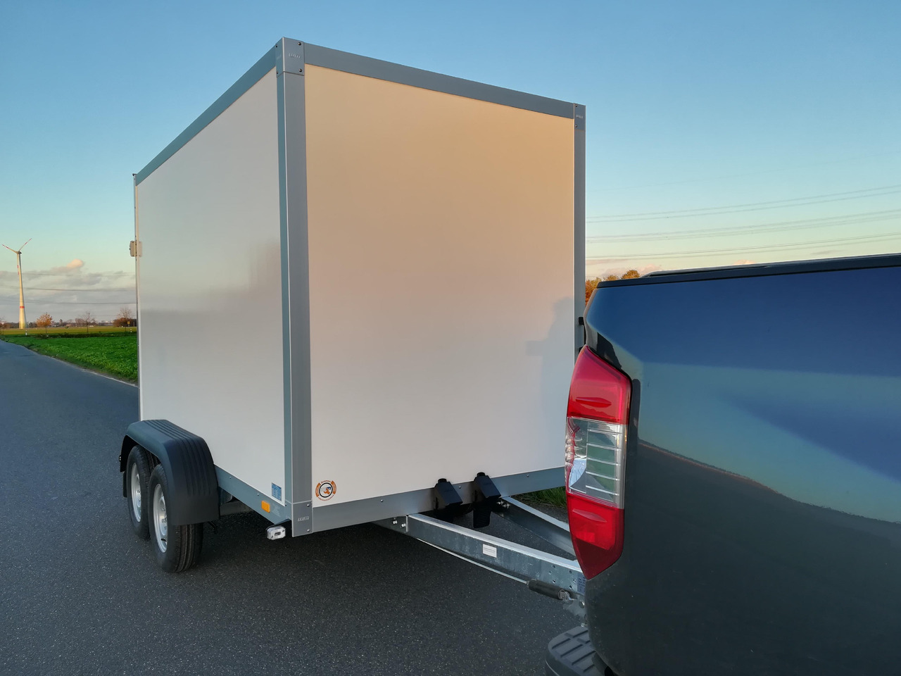 WM Meyer Koffer AZ 2030/151 S30 301x151x185cm (M) 2000kg Modell 2024 - Gesloten aanhangwagen: afbeelding 3 WM Meyer Koffer AZ 2030/151 S30 301x151x185cm (M) 2000kg Modell 2024 - Gesloten aanhangwagen: afbeelding 3