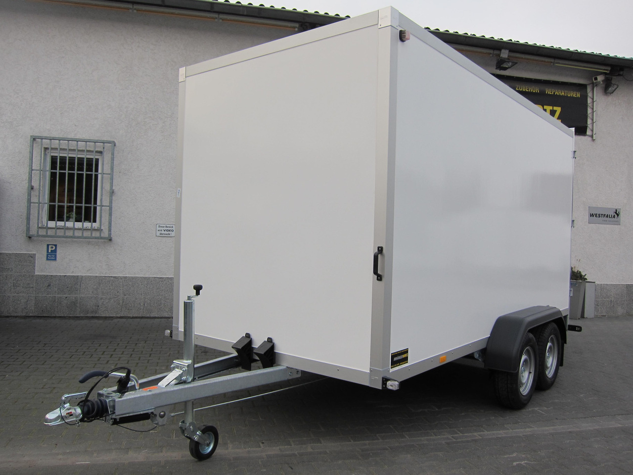 WM Meyer Koffer AZ 3540/185 S35 401x185x205cm (XL) 3500kg Aktion - Gesloten aanhangwagen: afbeelding 2 WM Meyer Koffer AZ 3540/185 S35 401x185x205cm (XL) 3500kg Aktion - Gesloten aanhangwagen: afbeelding 2