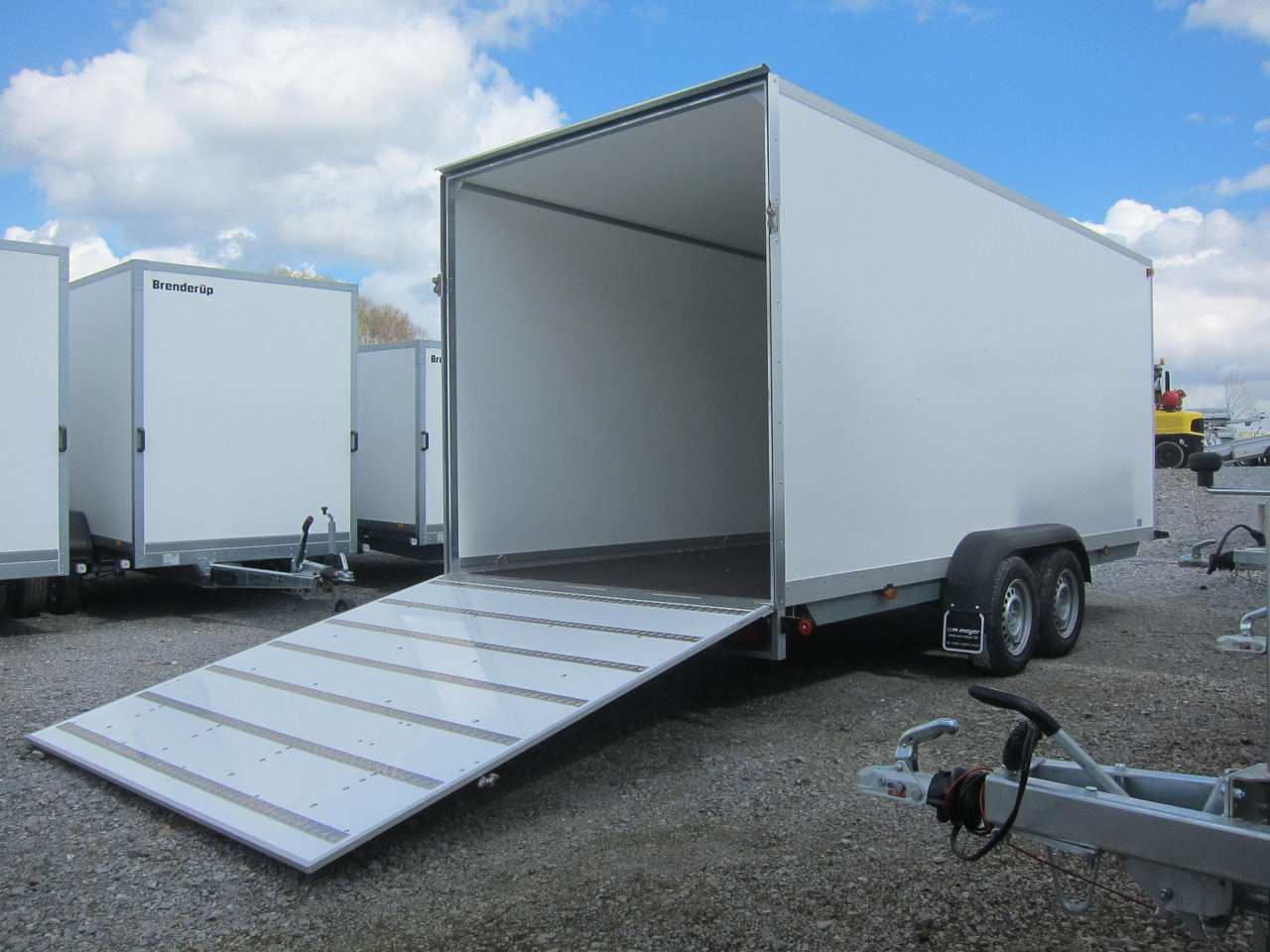 WM Meyer Koffer AZ 3560/200 S40 601x200x225cm extrahoch Heckrampe 3500kg preorder Aktion - Gesloten aanhangwagen: afbeelding 1 WM Meyer Koffer AZ 3560/200 S40 601x200x225cm extrahoch Heckrampe 3500kg preorder Aktion - Gesloten aanhangwagen: afbeelding 1