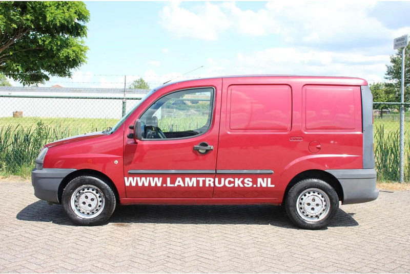 Fiat Doblò Cargo 1.9 JTD SCHUIFDEUR - Gesloten bestelwagen: afbeelding 2 Fiat Doblò Cargo 1.9 JTD SCHUIFDEUR - Gesloten bestelwagen: afbeelding 2