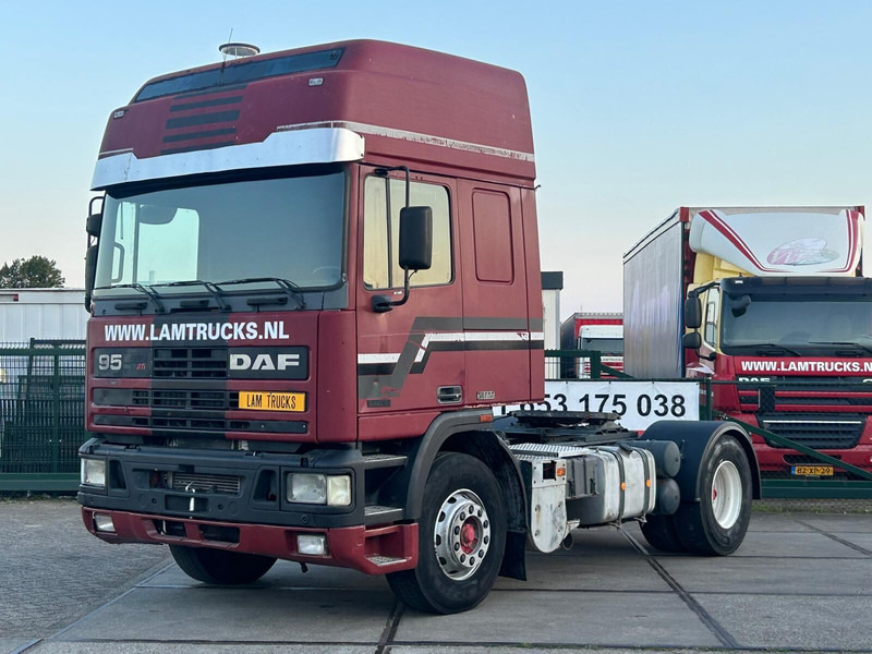 DAF 95.430 Ati MANUAL RETARDER - Trekker: afbeelding 1 DAF 95.430 Ati MANUAL RETARDER - Trekker: afbeelding 1
