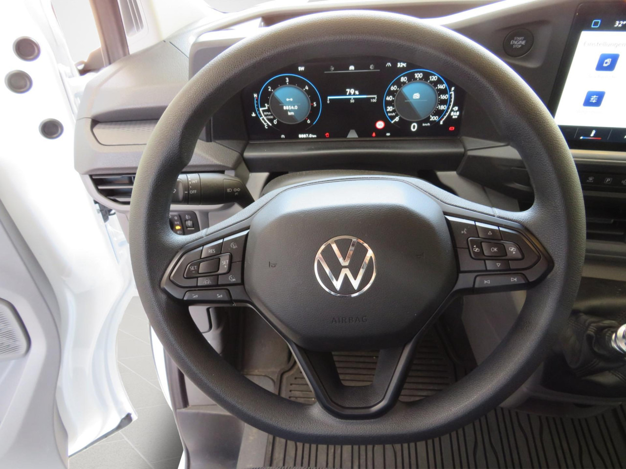 VOLKSWAGEN T7 Transporter 2.0 TDI 81 kW Kasten Klima ZV - Kleine bestelwagen: afbeelding 2 VOLKSWAGEN T7 Transporter 2.0 TDI 81 kW Kasten Klima ZV - Kleine bestelwagen: afbeelding 2