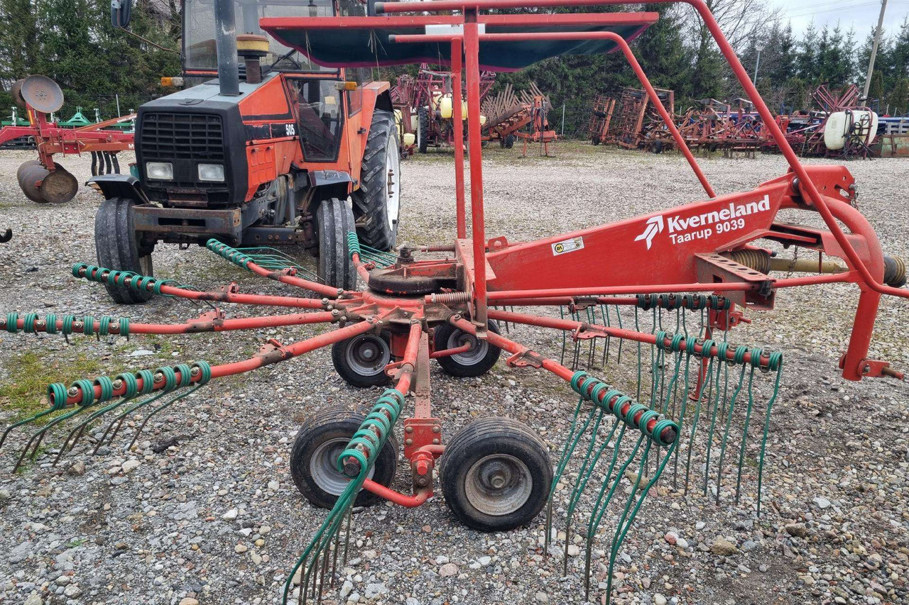 Kverneland 9039 - Hooischudder: afbeelding 4 Kverneland 9039 - Hooischudder: afbeelding 4