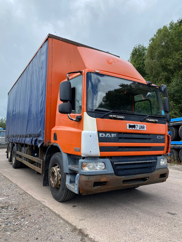 Daf 75 CF 310 6X2 Curtain side - Schuifzeilen vrachtwagen: afbeelding 2 Daf 75 CF 310 6X2 Curtain side - Schuifzeilen vrachtwagen: afbeelding 2