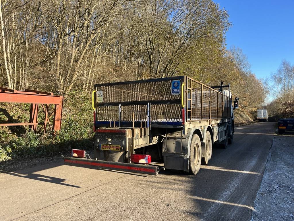 Scania P400 8x4 Rigid - Vrachtwagen met open laadbak: afbeelding 5 Scania P400 8x4 Rigid - Vrachtwagen met open laadbak: afbeelding 5