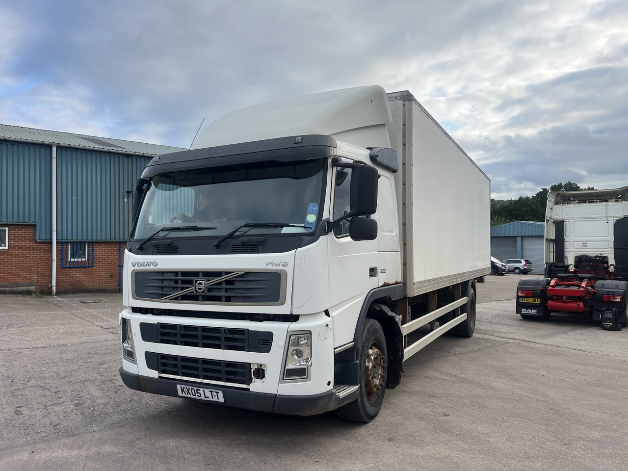 Volvo FM9 300 - Bestelwagen gesloten laadbak: afbeelding 1 Volvo FM9 300 - Bestelwagen gesloten laadbak: afbeelding 1