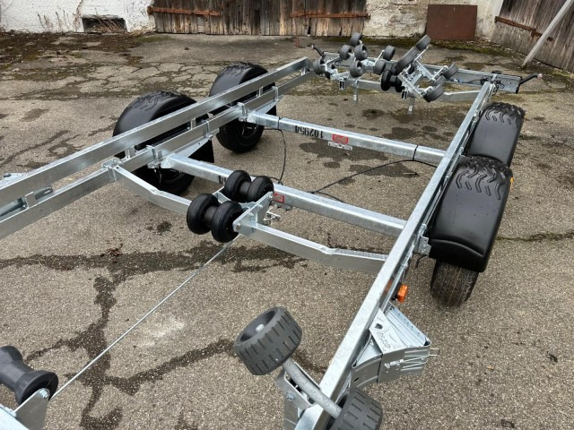 Brenderup Brenderup Premium Bootsanhänger 263500TB SRX mit Superrollen, 3,5 to. 7,8m/ 26 Fuß - Boottrailer: afbeelding 5 Brenderup Brenderup Premium Bootsanhänger 263500TB SRX mit Superrollen, 3,5 to. 7,8m/ 26 Fuß - Boottrailer: afbeelding 5