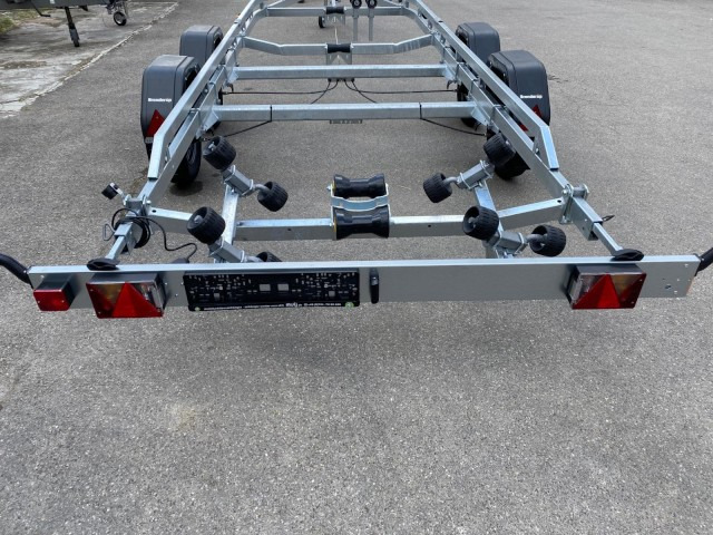 Nieuw Boottrailer Brenderup Premium Bootsanhänger 242000TB SR mit Superrollen, 2,0 to. 7,2m/ 24 Fuß: afbeelding 7