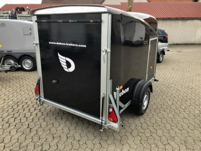 Cheval Liberte Debon Cargo 2 Poly + Türe schwarz Aluräder 1300 kg, 100 km/h, 300x155x168cm - Gesloten aanhangwagen: afbeelding 5 Cheval Liberte Debon Cargo 2 Poly + Türe schwarz Aluräder 1300 kg, 100 km/h, 300x155x168cm - Gesloten aanhangwagen: afbeelding 5