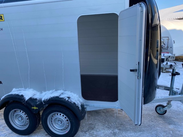 Humbaur Poly-Alu Koffer HKPA 203217, 2,0 to. 100 km/h, 3280 x 1770 x 1800 mm - Gesloten aanhangwagen: afbeelding 4 Humbaur Poly-Alu Koffer HKPA 203217, 2,0 to. 100 km/h, 3280 x 1770 x 1800 mm - Gesloten aanhangwagen: afbeelding 4