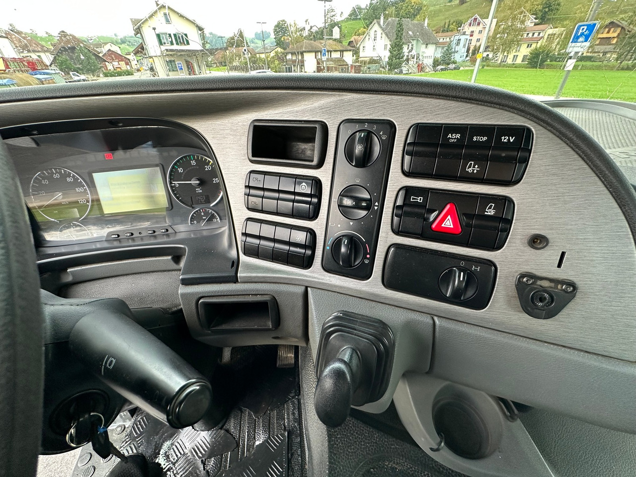 MERCEDES-BENZ Actros 18.32 4x2 Trösch absetzkipper - Portaalarmsysteem vrachtwagen: afbeelding 4 MERCEDES-BENZ Actros 18.32 4x2 Trösch absetzkipper - Portaalarmsysteem vrachtwagen: afbeelding 4