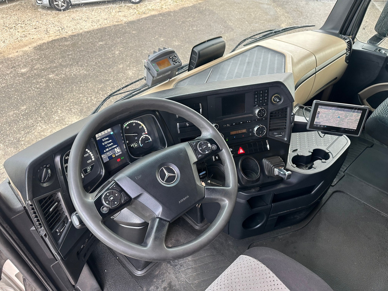 MERCEDES-BENZ actros 18.42 4x2 Gas-Kühlfahrzeug - Koelwagen vrachtwagen: afbeelding 3 MERCEDES-BENZ actros 18.42 4x2 Gas-Kühlfahrzeug - Koelwagen vrachtwagen: afbeelding 3