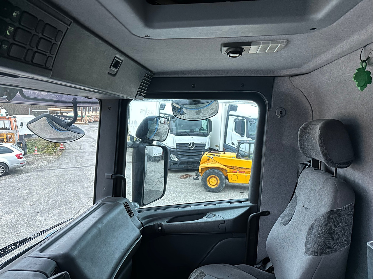 SCANIA R420 6x6 Kran PK16000 - Kipper vrachtwagen, Kraanwagen: afbeelding 4 SCANIA R420 6x6 Kran PK16000 - Kipper vrachtwagen, Kraanwagen: afbeelding 4