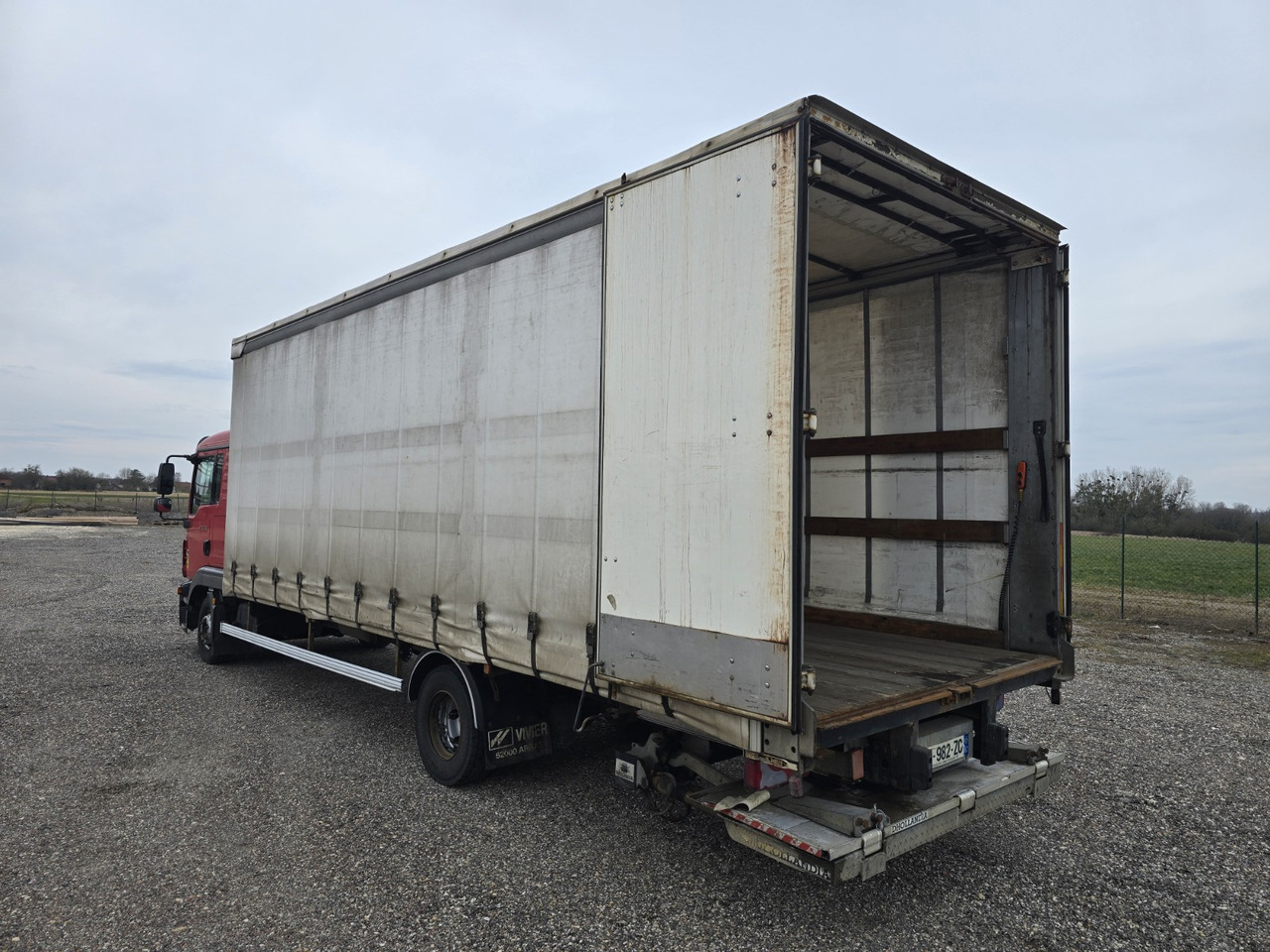 Schuifzeilen vrachtwagen MAN TGL 12.250: afbeelding 8