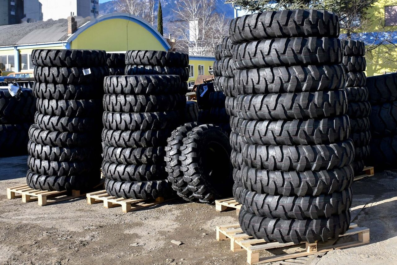 Armour 10.00-20/16. - Band voor Graafmachine: afbeelding 2 Armour 10.00-20/16. - Band voor Graafmachine: afbeelding 2