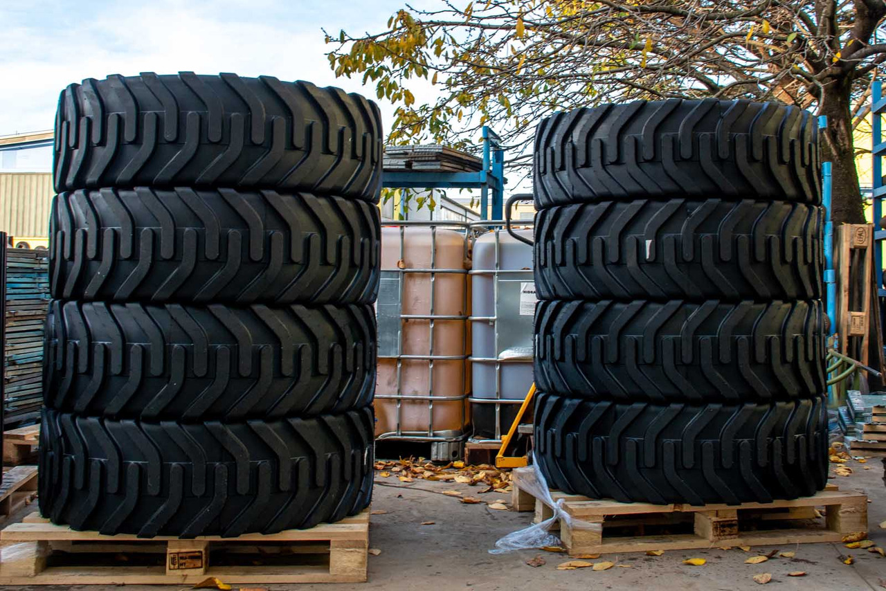 Bandenmarkt 315/70R22.5 - Complete wiel voor Graafmachine: afbeelding 4 Bandenmarkt 315/70R22.5 - Complete wiel voor Graafmachine: afbeelding 4