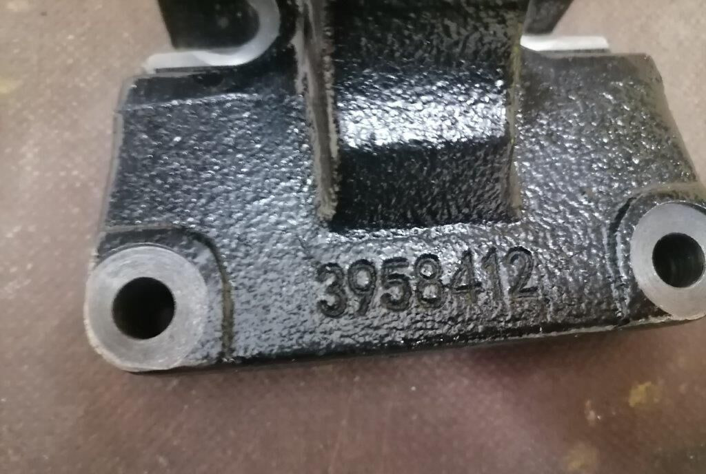 Fan support for Cummins engines - Motor en onderdelen voor Graafmachine: afbeelding 3 Fan support for Cummins engines - Motor en onderdelen voor Graafmachine: afbeelding 3