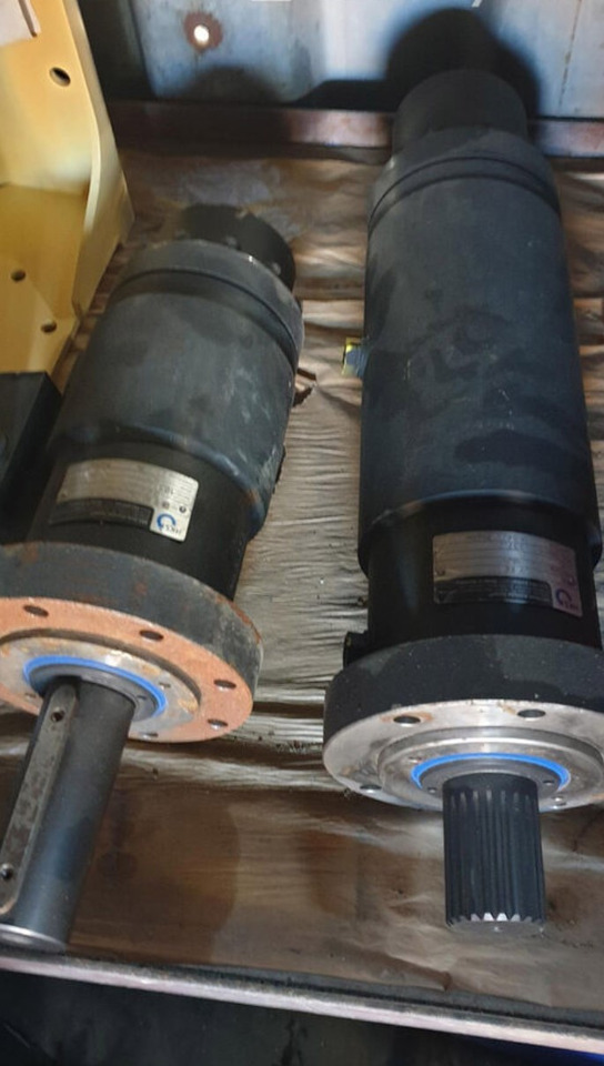 HKS DA--H 80 240º ESK1602481 for Putzmeister SPM 500 roadheader - Hydromotor: afbeelding 1 HKS DA--H 80 240º ESK1602481 for Putzmeister SPM 500 roadheader - Hydromotor: afbeelding 1