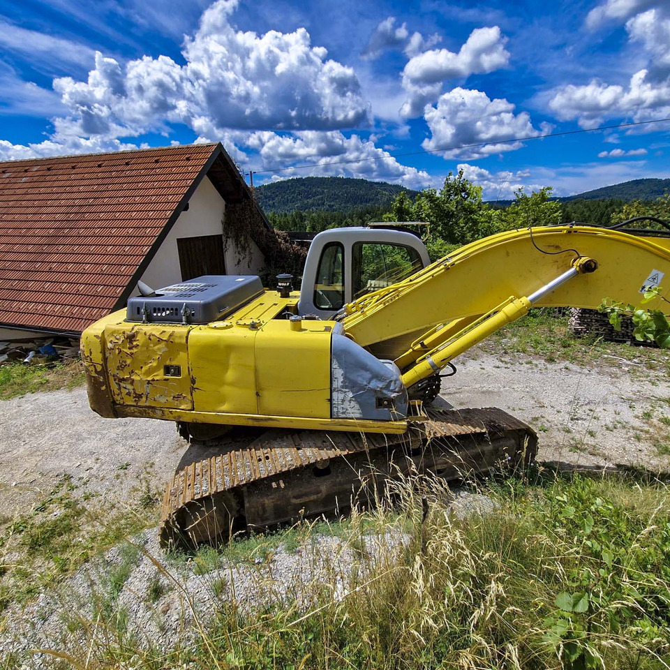 New Holland Kobelco E215 - Rupsgraafmachine: afbeelding 4 New Holland Kobelco E215 - Rupsgraafmachine: afbeelding 4